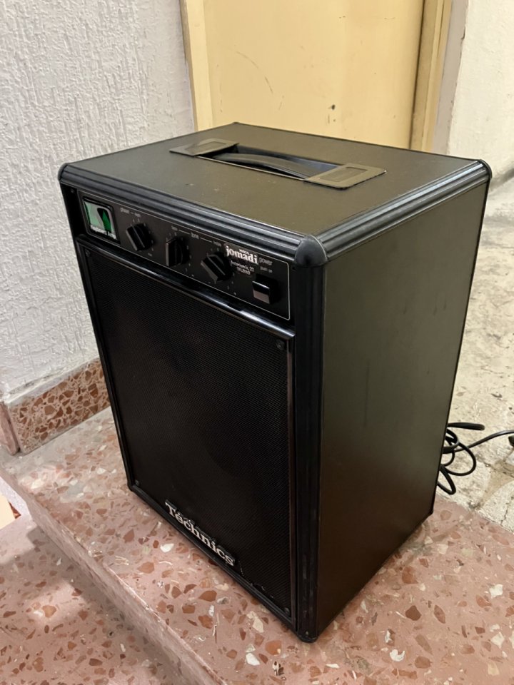 Amplificador de teclado Technics SY-T 10 de segunda mano · Foto 5 de 8 · Bizkaia · 180 €