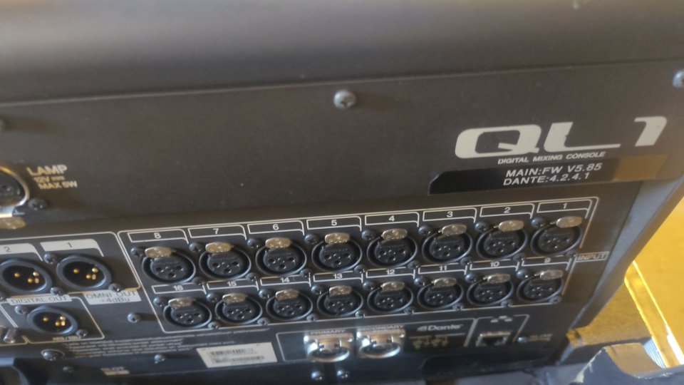 YAMAHA QL1 de segunda mano · Foto 9 de 10 · Barcelona · 5000 €