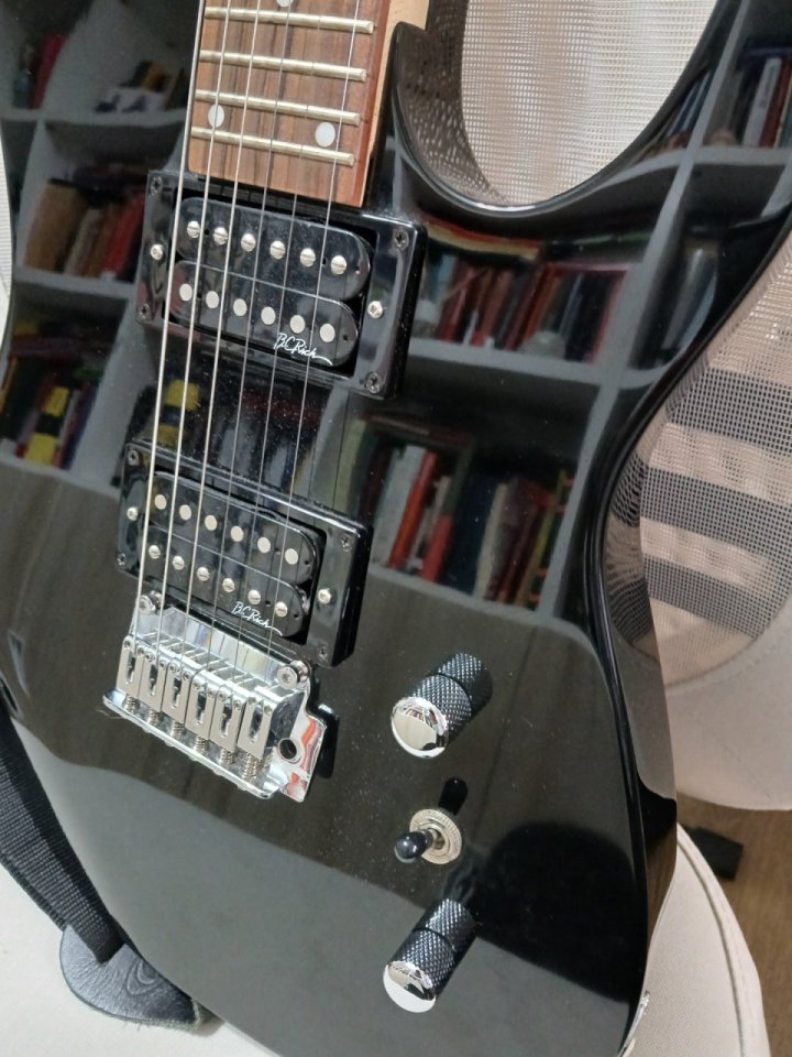 BC Rich Bronze Series de segunda mano · Foto 2 de 6 · Ciudad Real · 170 €