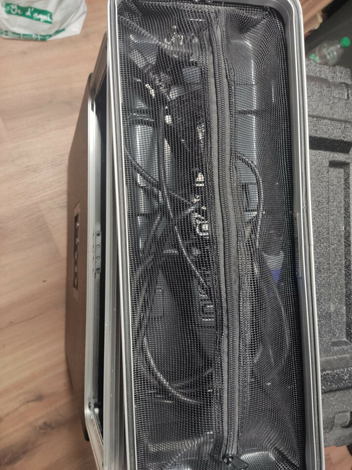 Amplificador Hartke LH-500 500w (con hardcase) y cajón Bugera BN 115 2000w