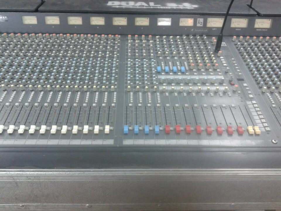 Mesa Soundcraft K2 40 canales + Flight Case + PSU ***REBAJAS DE ENERO***