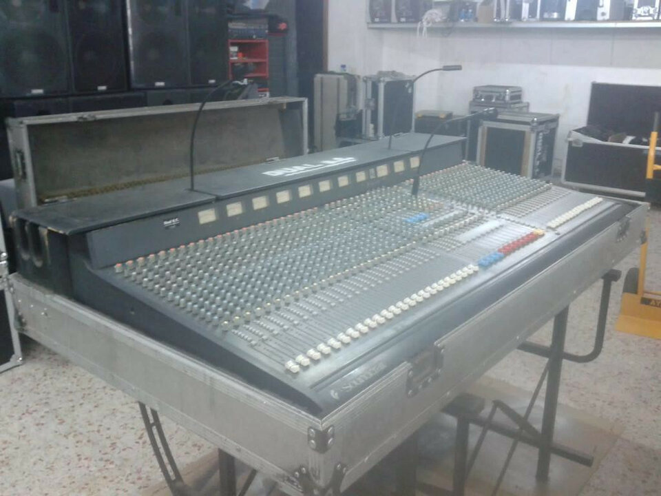 Mesa Soundcraft K2 40 canales + Flight Case + PSU ***REBAJAS DE ENERO***