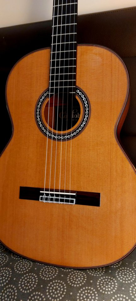 Guitarra Cordoba C9 Crossover de segunda mano · Foto 2 de 9 · Valencia · 690 €