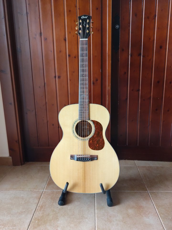 Cort Gold O6 nat electroacústica