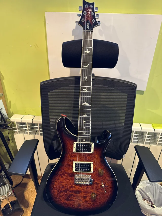 PRS SE Custom 24 Quilt Black Gold Burst con Seymour Duncan Hot Rodded set