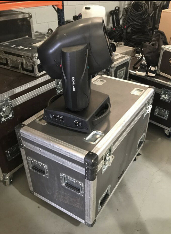 Clay Paky  MYTHOS  MUY NUEVOS !!!!