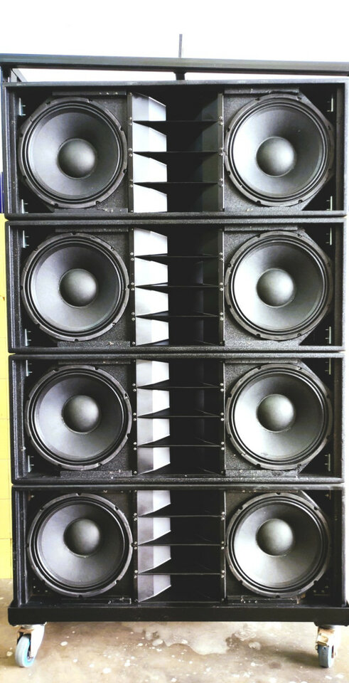 LINE ARRAY NOVA NT-1 de segunda mano · Foto 3 de 5 · Valencia · 4300 €