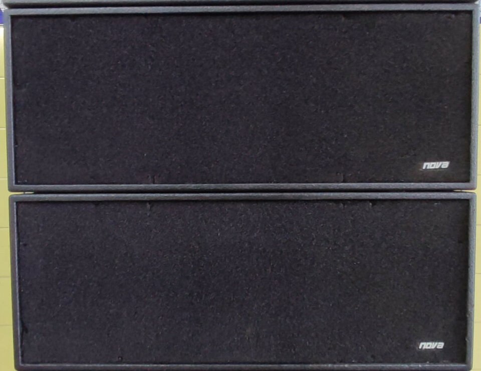 LINE ARRAY NOVA NT-1 de segunda mano · Foto 4 de 5 · Valencia · 4300 €