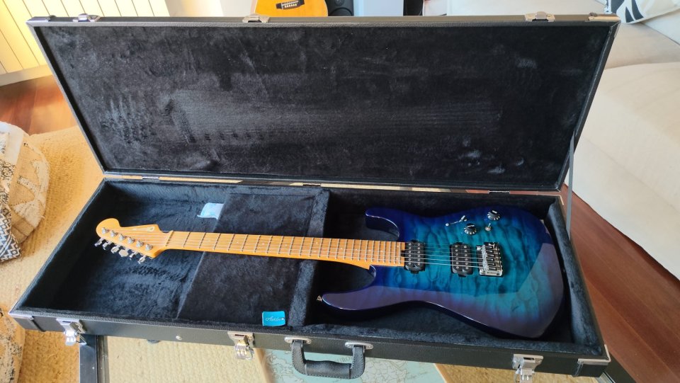 Charvel Pro Mod DK HH 2PT CM QM de segunda mano · Foto 1 de 9 · Cantabria · 745 €