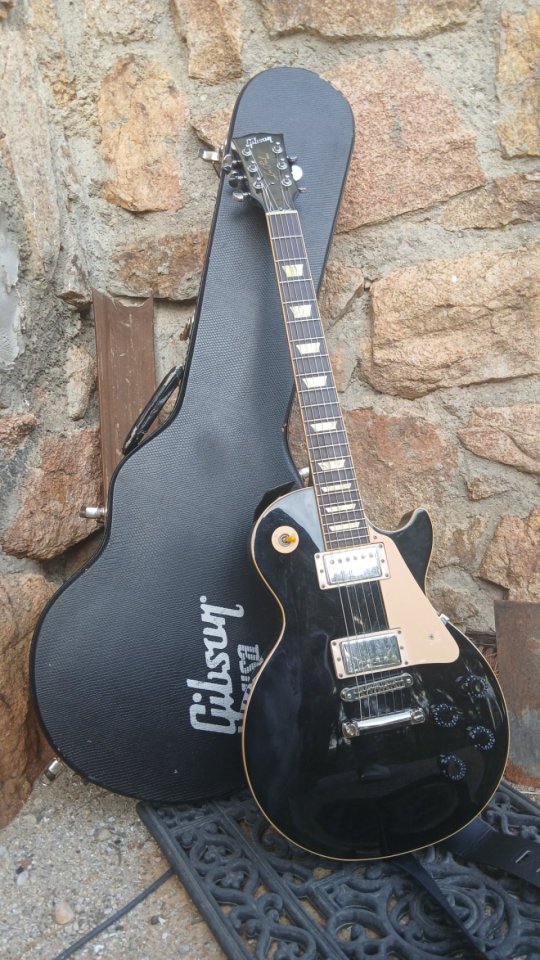 2008 Gibson Les Paul Classic Black. Cambios. de segunda mano · Foto 7 de 10 · Madrid · 1690 €
