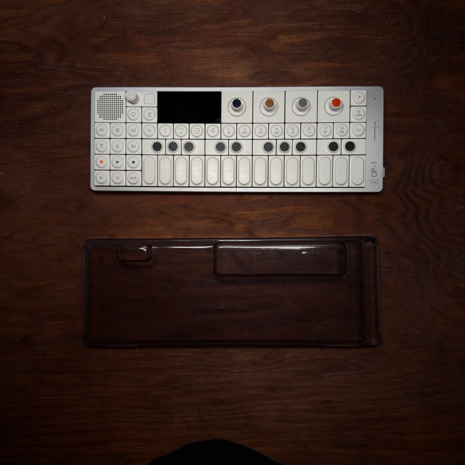 Teenage engineering OP1-F de segunda mano · Foto 3 de 4 · Valencia · 1290 €