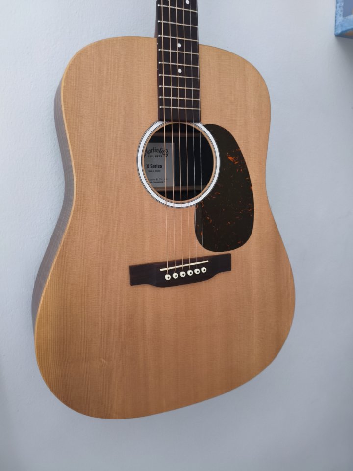 (O CAMBIO) Guitarra acústica Martin D-X2E Koa (México, 2022) de segunda mano · Foto 9 de 10 · Sevilla · 500 €