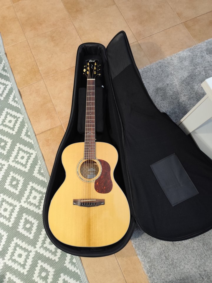 Cort Gold O6 nat electroacústica