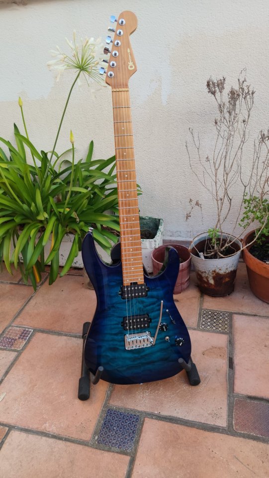 Charvel Pro Mod DK HH 2PT CM QM de segunda mano · Foto 2 de 9 · Cantabria · 745 €