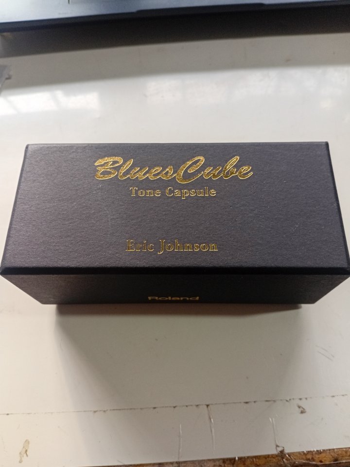 Ronan cube blues Artist