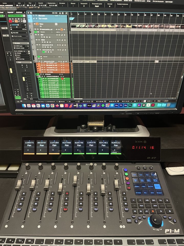 ICON P1-M con pantalla D-4T – Fader motorizado profesional (nivel Avid / SSL)