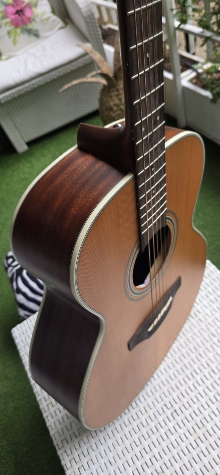 Takamine acústica de segunda mano · Foto 7 de 10 · Madrid · 220 €