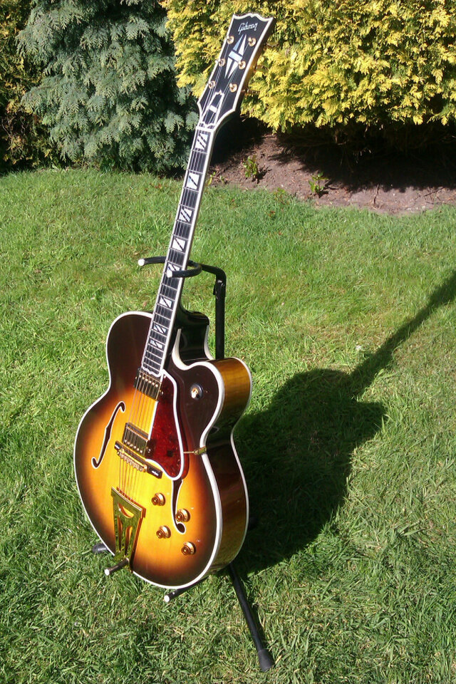 Gibson Super 400 del '99.