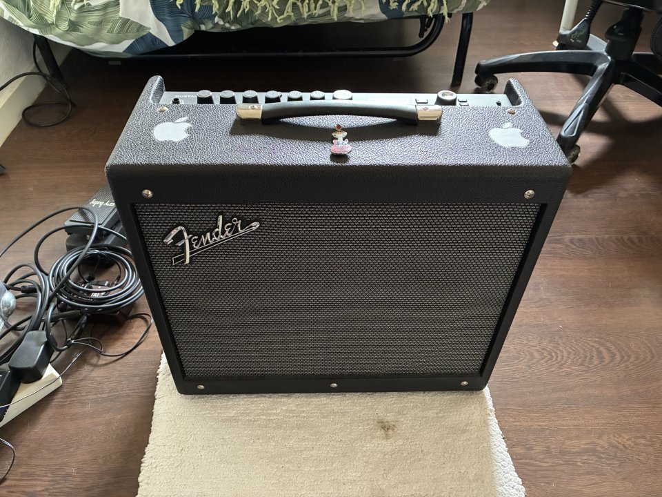 fender MUSTANG GTX50 de segunda mano · Foto 1 de 5 · Murcia · 300 €