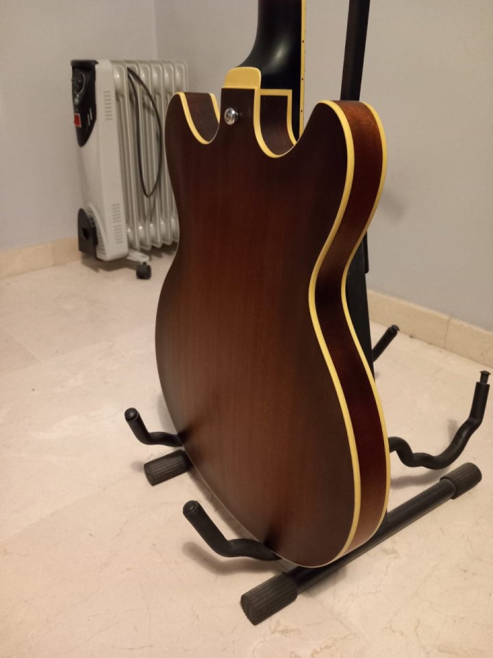Guitarra eléctrica Ibanez AS53 Semi Holoww Body de segunda mano · Foto 2 de 6 · Córdoba · 295 €
