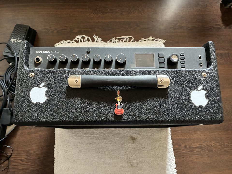 fender MUSTANG GTX50 de segunda mano · Foto 2 de 5 · Murcia · 300 €