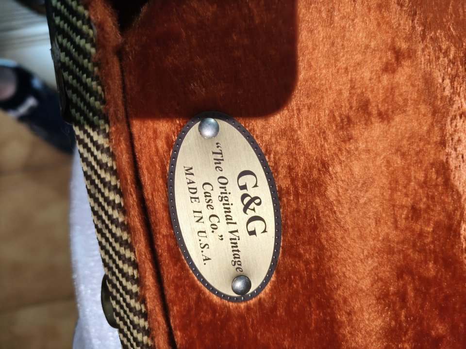 Estuche Rígido Fender USA Tweed - Vintage "Road Worn" de segunda mano · Foto 3 de 10 · Valencia · 100 €