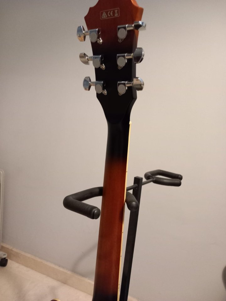 Guitarra eléctrica Ibanez AS53 Semi Holoww Body de segunda mano · Foto 3 de 6 · Córdoba · 295 €