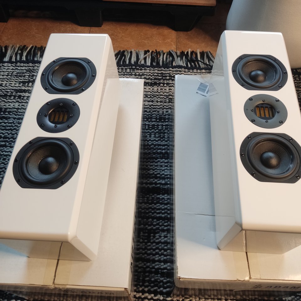 monitores estudio ADAM ARTIST 6H de segunda mano · Foto 2 de 9 · Asturias · 600 €