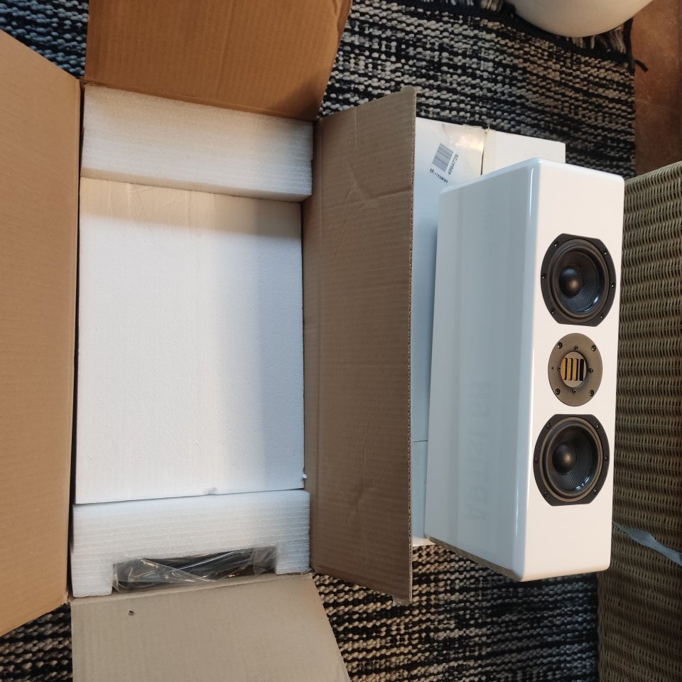 monitores estudio ADAM ARTIST 6H de segunda mano · Foto 3 de 9 · Asturias · 600 €