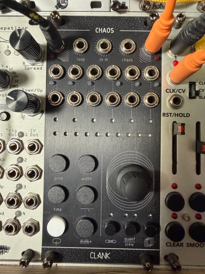Módulo Eurorack Clank Chaos de segunda mano · Foto 3 de 3 · Barcelona · 300 €