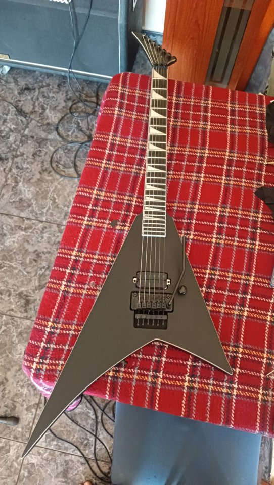 Jackson RR1-A pro plus puré metal de segunda mano · Foto 1 de 4 · Barcelona · 1180 €