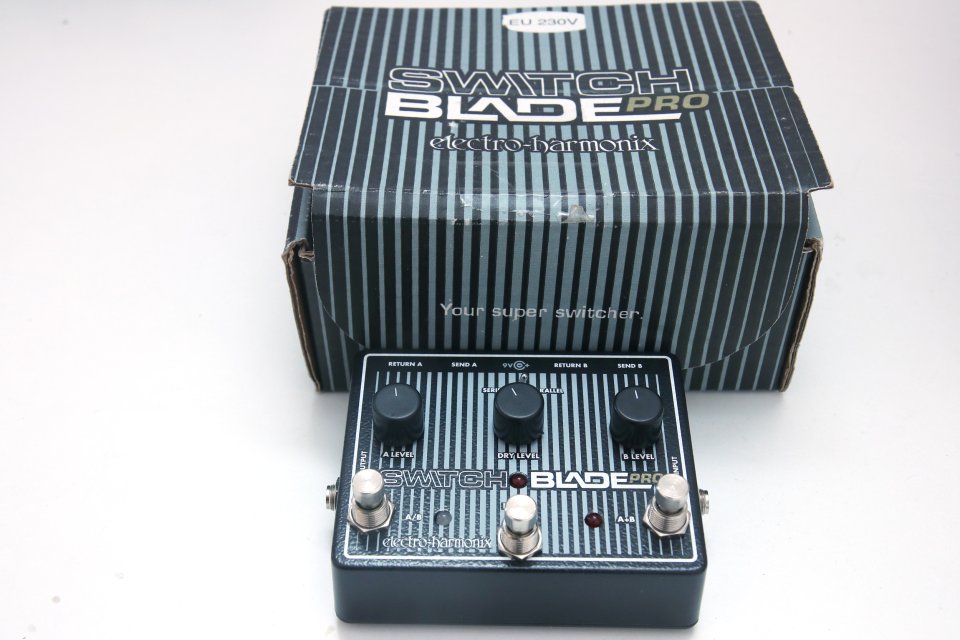 Electro Harmonix SWITCH BLADE PRO