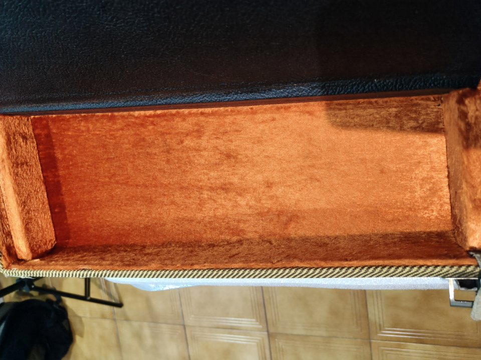 Estuche Rígido Fender USA Tweed - Vintage "Road Worn" de segunda mano · Foto 7 de 10 · Valencia · 100 €