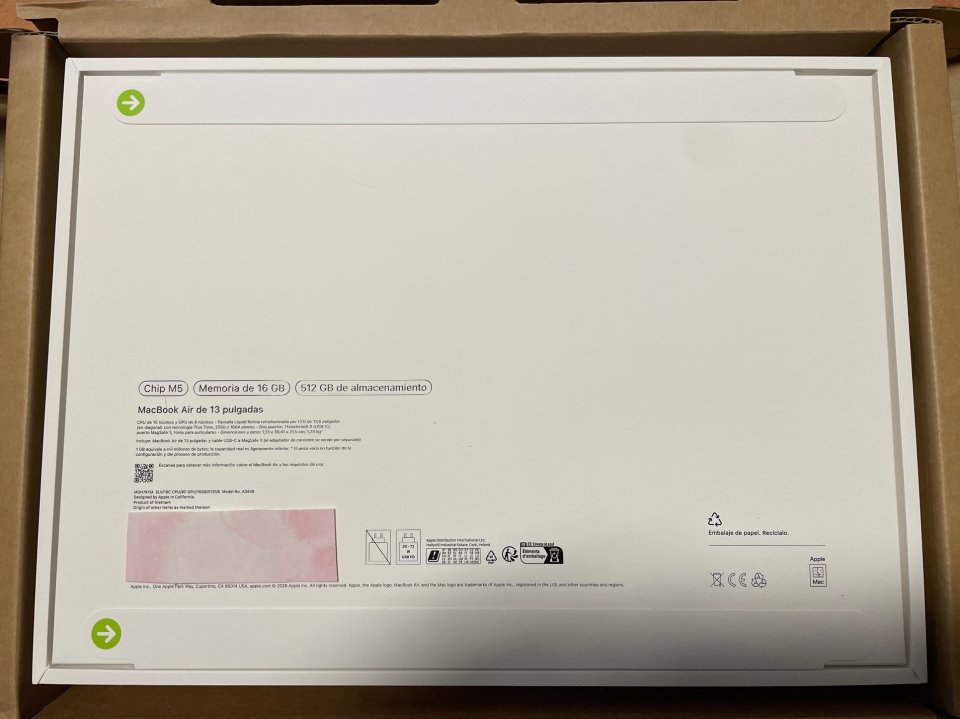 MacBook Air 13 M5 de segunda mano · Foto 2 de 2 · Burgos · 950 €