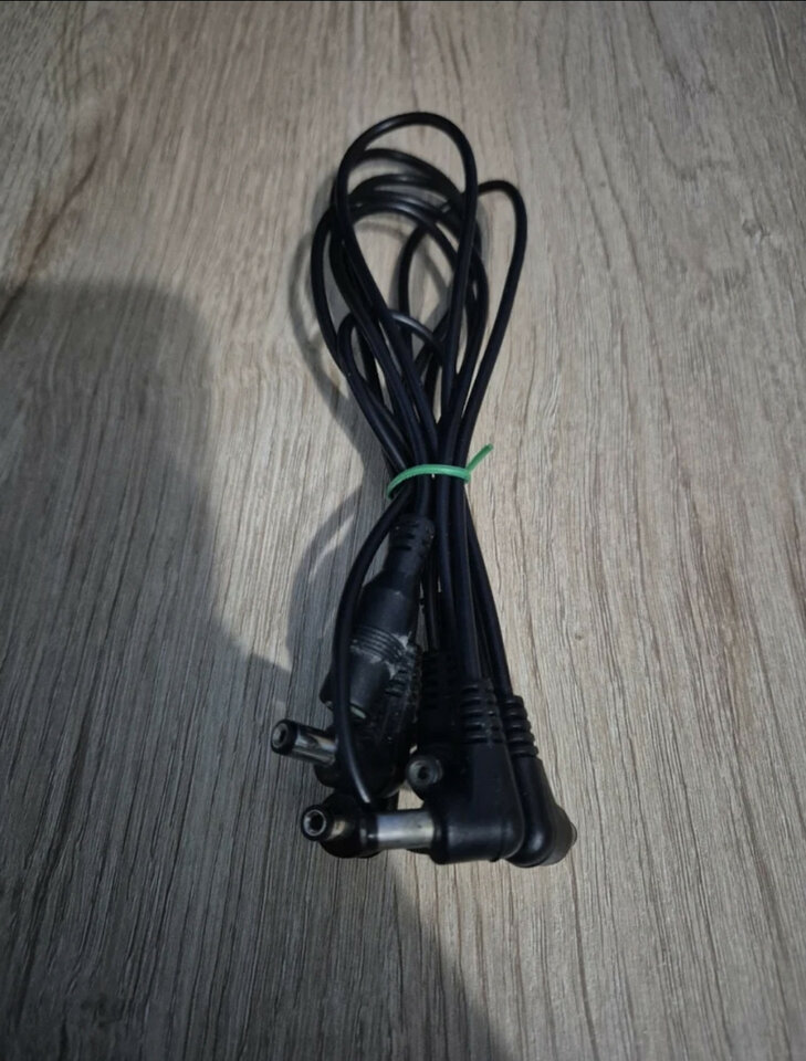 Venta fuente alimentación para 8 pedales.