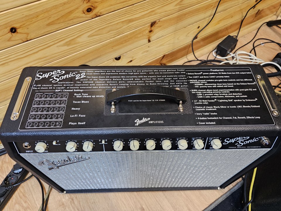 Amplificador Fender Supersonic