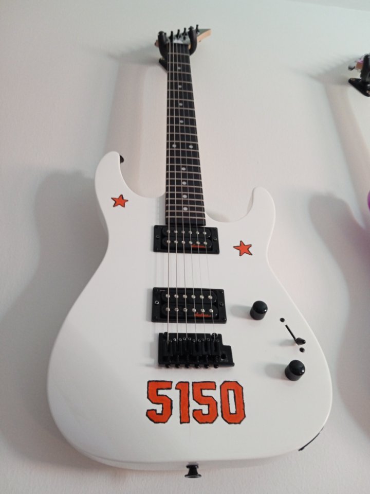 Jackson js11 Dinky AH WH