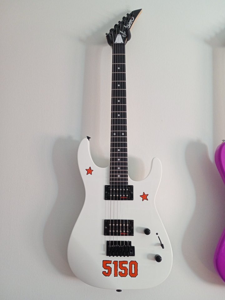 Jackson js11 Dinky AH WH