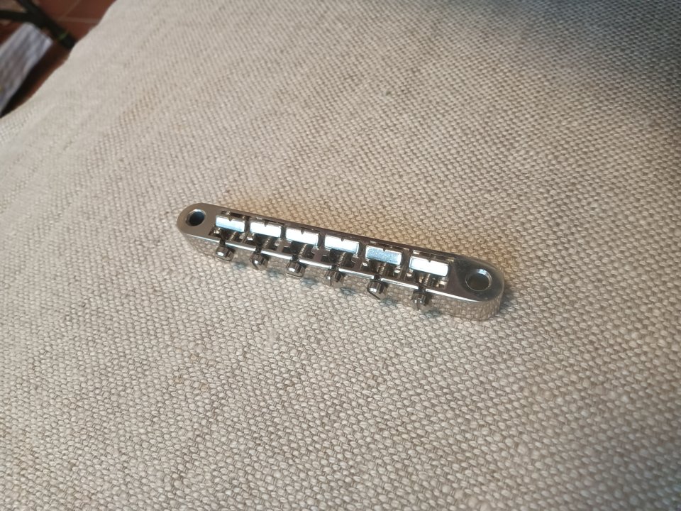 Puente Faber Guitarra de segunda mano · Foto 2 de 3 · Asturias · 40 €