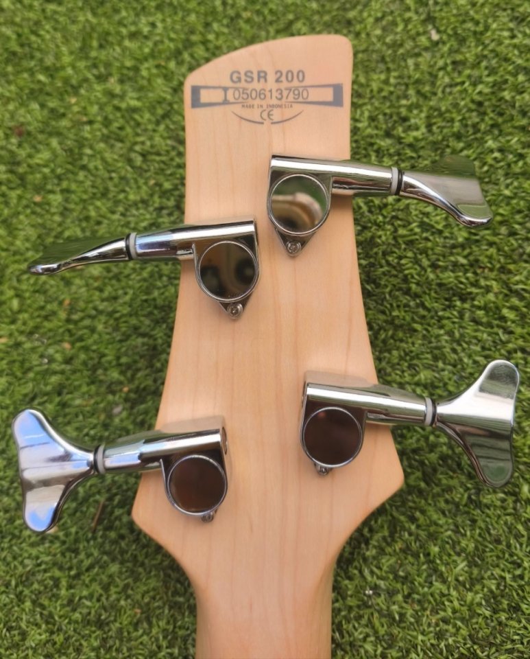 Bajo Activo Ibanez GSR200 Negro de segunda mano · Foto 4 de 9 · Alicante · 195 €
