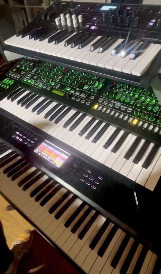 Roland System 8 PLUG-OUT de segunda mano · Foto 1 de 3 · Barcelona · 900 €