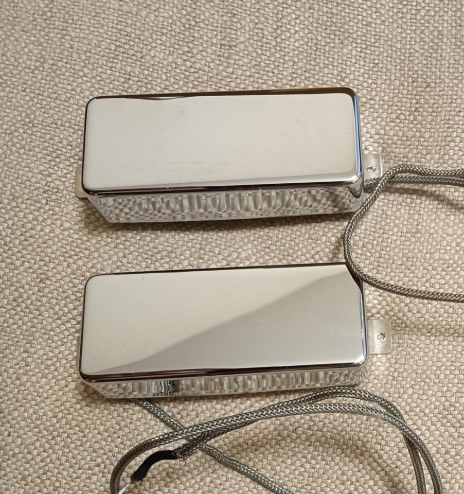 Pastillas Gibson Firebird 2016 de segunda mano · Foto 1 de 2 · Asturias · 200 €