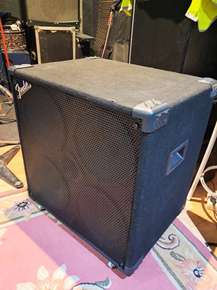 Pantalla de bajo eléctrico Fender 4x10