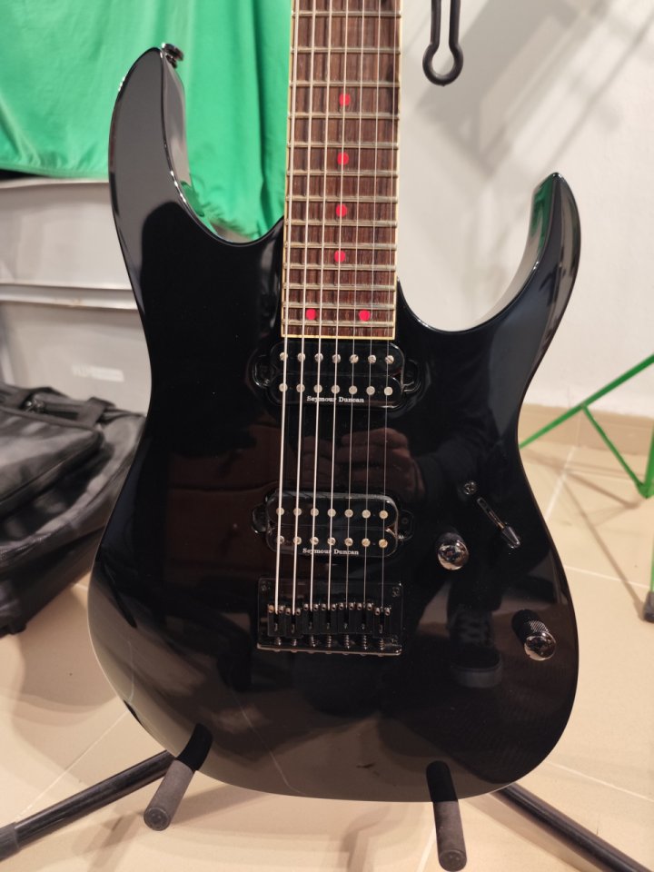 Guitarra 7 cuerdas Ibanez RG7321 de segunda mano · Foto 2 de 6 · Valencia · 250 €