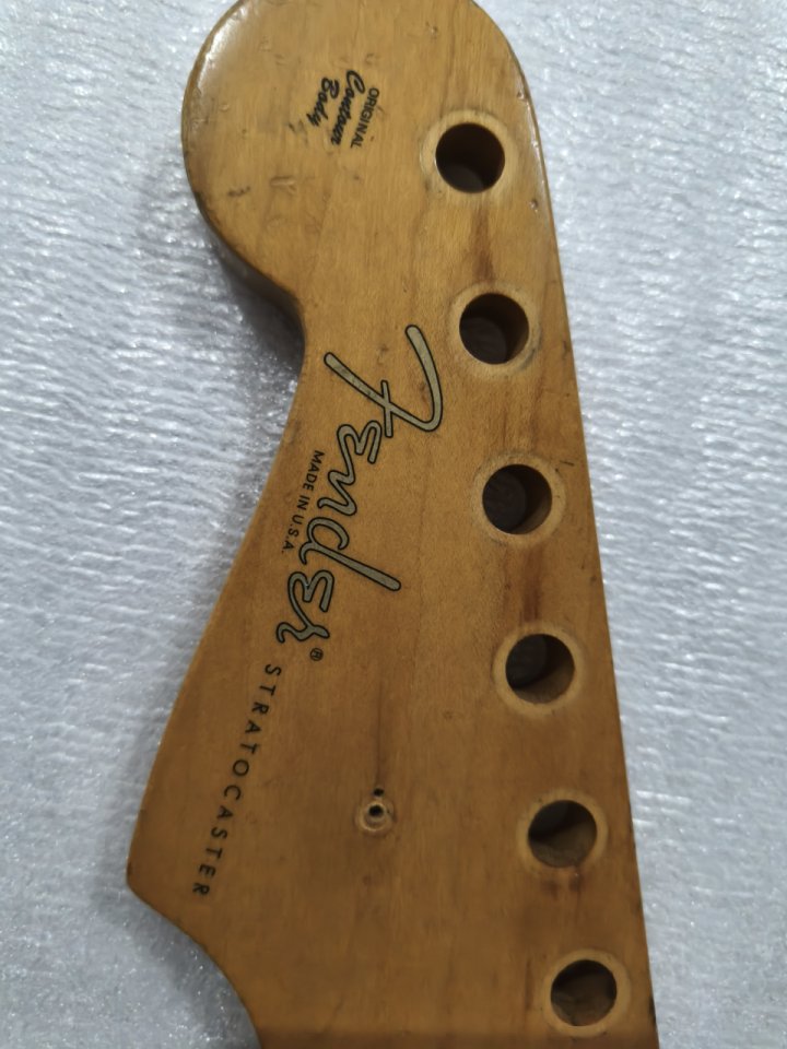 Mástil Fender Stratocaster USA Zurdo 2000 + Clavijeros + Puente de segunda mano · Foto 2 de 10 · Valencia · 260 €
