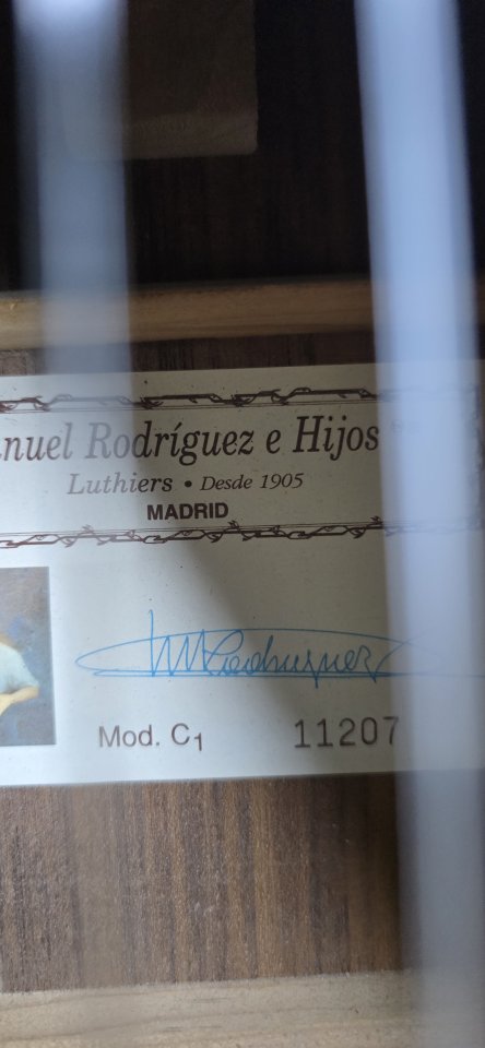 Guitarra Española MR de segunda mano · Foto 8 de 10 · Madrid · 110 €