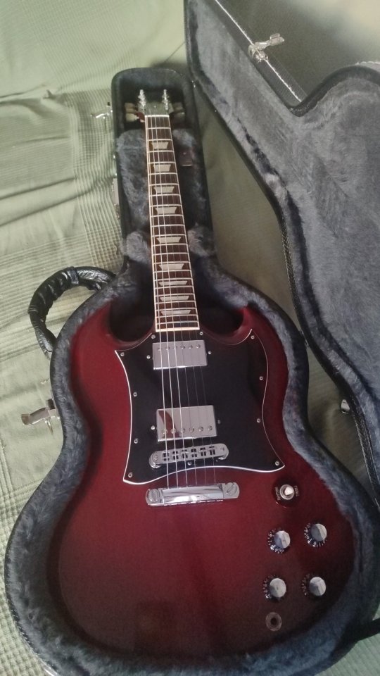 Gibson SG made in usa de segunda mano · Foto 3 de 8 · Valencia · 1200 €