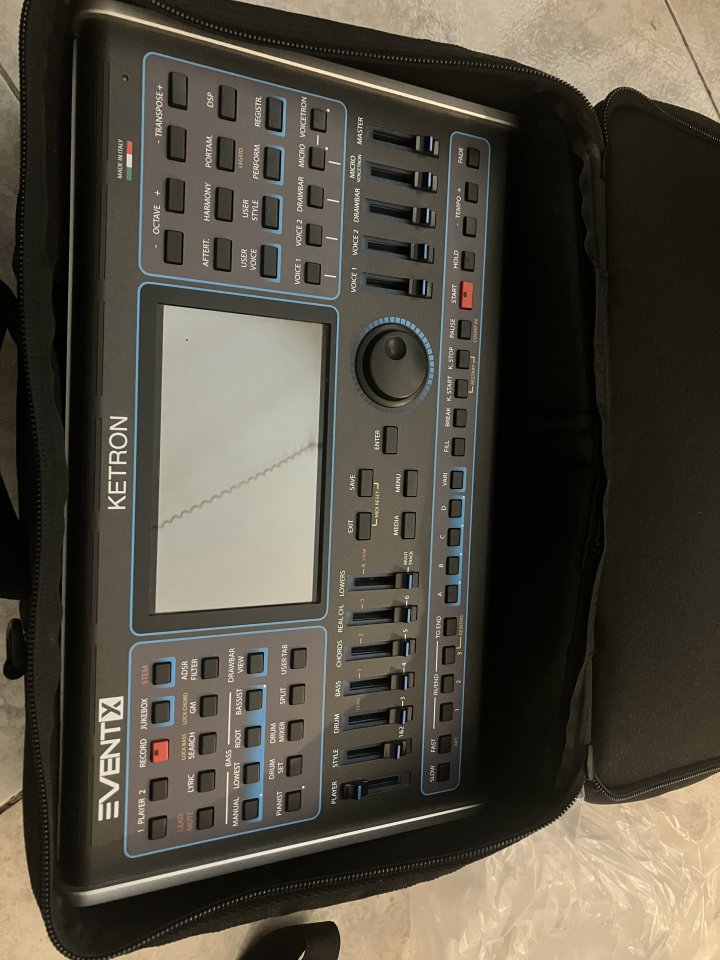 Ketron event x de segunda mano · Foto 4 de 4 · Illes Balears · 2390 €