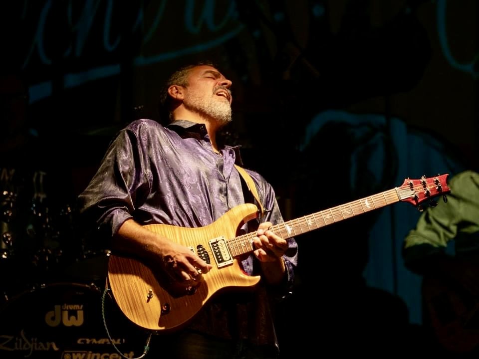 Clases de guitarra. Profesional. 35 años de experiencia