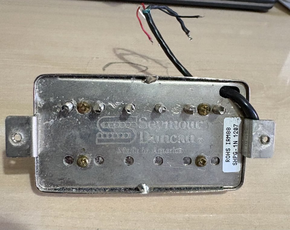 Patilla Seymour Duncan SH-PG1N Pearly Gates de segunda mano · Foto 2 de 2 · Madrid · 100 €